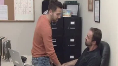 Married lad acquires nailed And jizzed